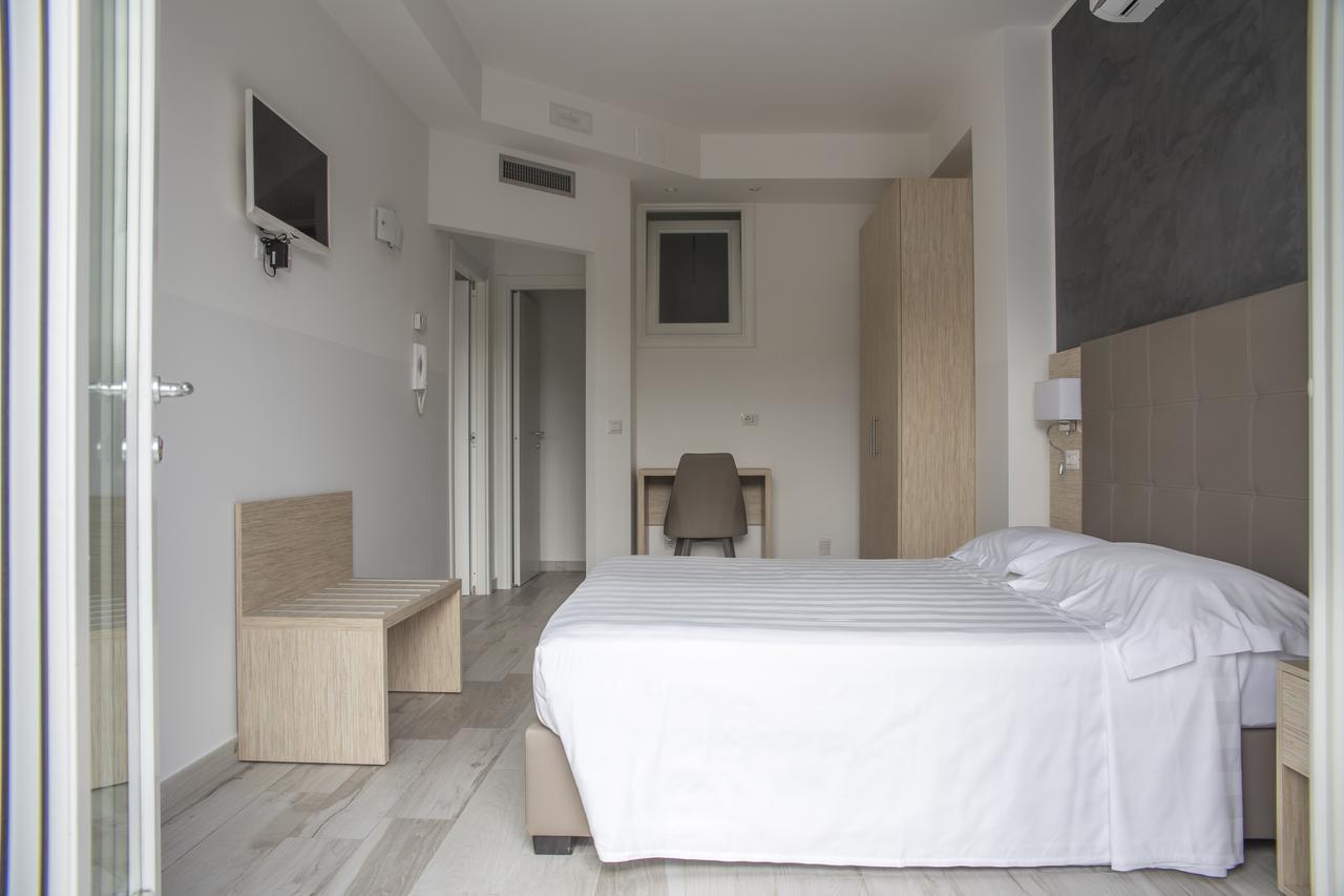 Rooms A Due Passi Dal Mare 포르토레카나티 외부 사진